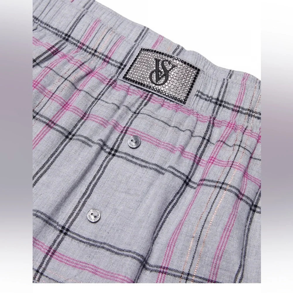 Victoria's Secret Flannel Tee-Jama Set Gray and Pink. NWT. - Picture 3 of 6